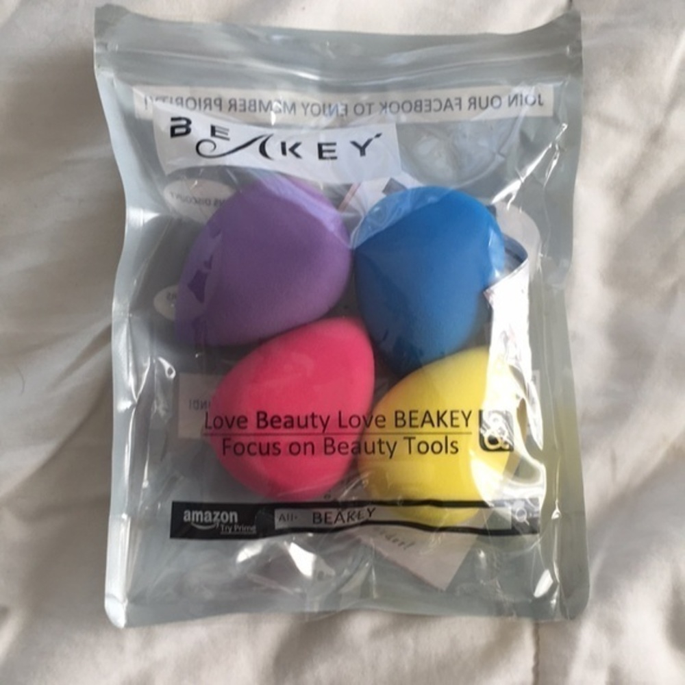 BEAKEY 4 PC Makeup‎ sponges
